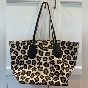 Coach Horse and Carriage logo Large Tote